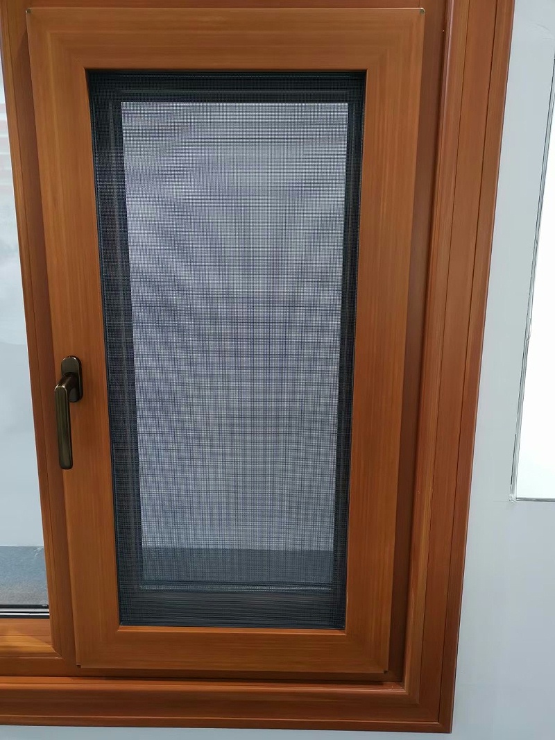 鋁合金門窗怎么選？什么樣的更好用？我家換了三次門窗，可以說一說感受！