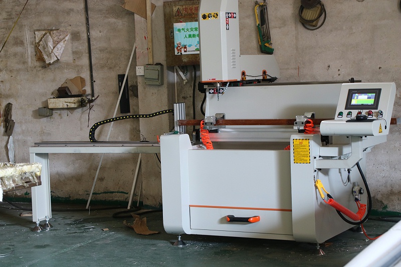 真正懂門窗的人，家里都在用這種鋁合金門窗！