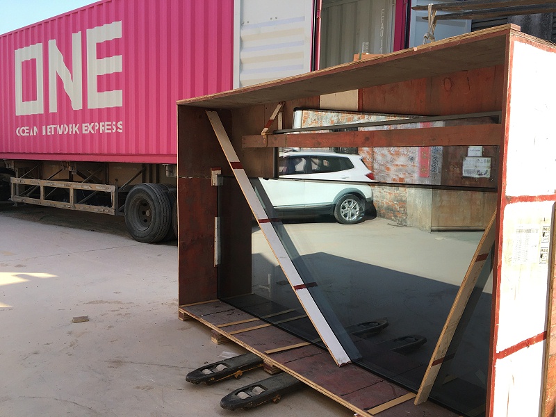 私家別墅豪宅定制的高端鋁合金門窗即將被送出國！