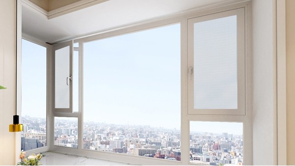 多雨季節(jié)，選擇樓上樓高端門窗，建筑不需“潮流”！