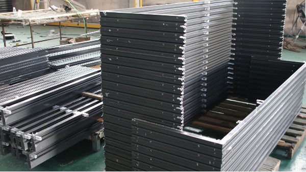 如何選擇優(yōu)質的門窗工程定制廠家？樓上樓為您解答