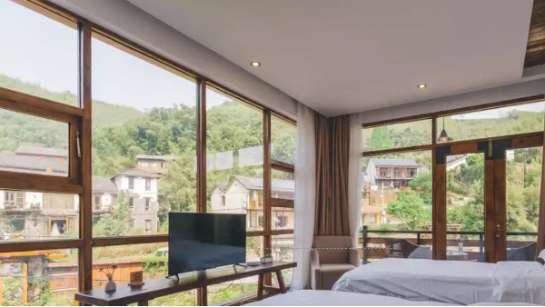 佛山高端鋁木系統(tǒng)門窗哪家門窗定制廠家的好？